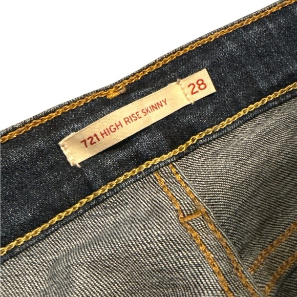 Women’s Levi’s Distressed Blue Skinny Jeans - Picture 5 of 7
